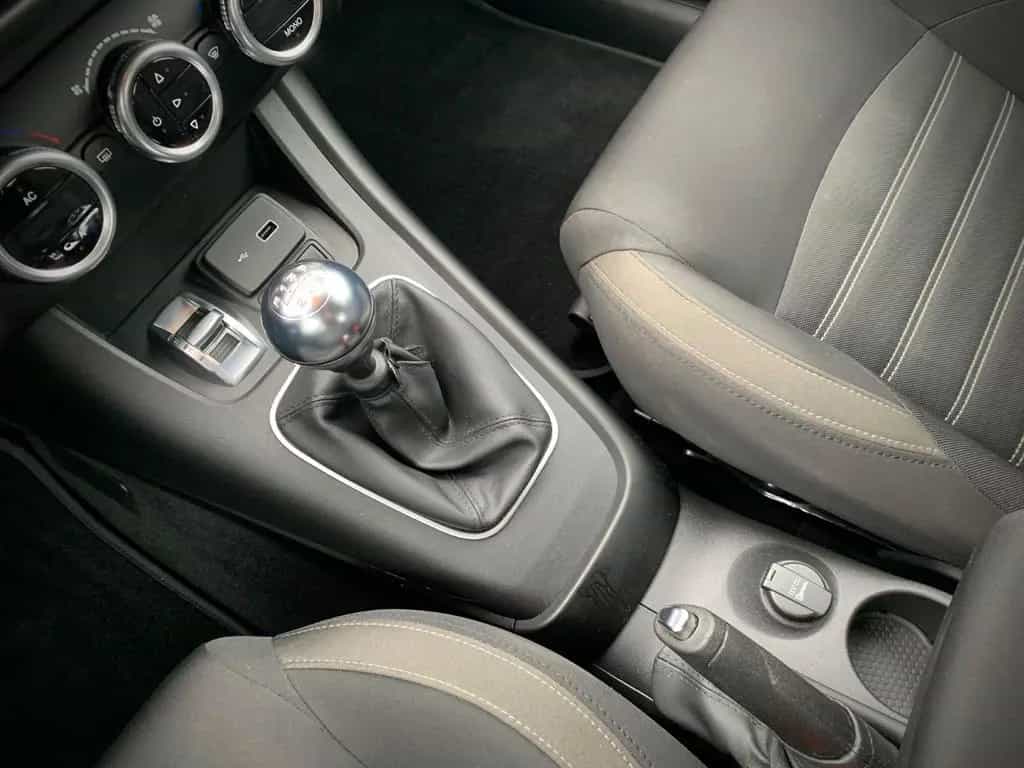 Alfa Romeo Giulietta Super 1,4 Xenon Temp Shzg 25TKM 1.Hand 08/2019-photo-15
