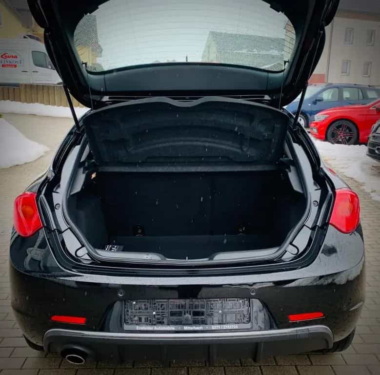 Alfa Romeo Giulietta Super 1,4 Xenon Temp Shzg 25TKM 1.Hand 08/2019-photo-18