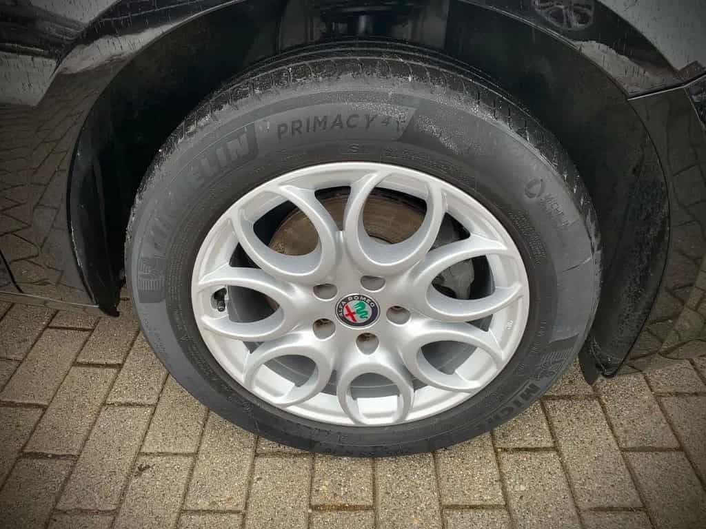 Alfa Romeo Giulietta Super 1,4 Xenon Temp Shzg 25TKM 1.Hand 08/2019-photo-26
