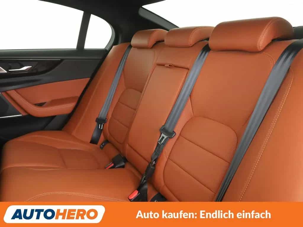 Jaguar XE 25t R-Dynamic SE Aut.*NAVI*360CAM*ACC*LED* 04/2021-photo-13