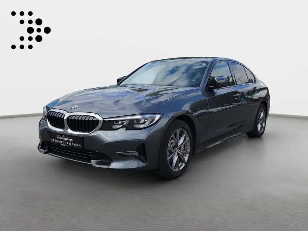 BMW 3 Series 330e Sport Line Steptronic Shadow*Navi*AHK*LED*E 02/2020-photo-1