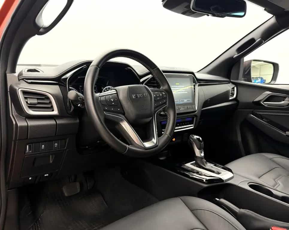 Isuzu D-Max 4x4 LSE °ASSISTENZ°LEDER°RFK°LED°AHK° 08/2024-photo-9
