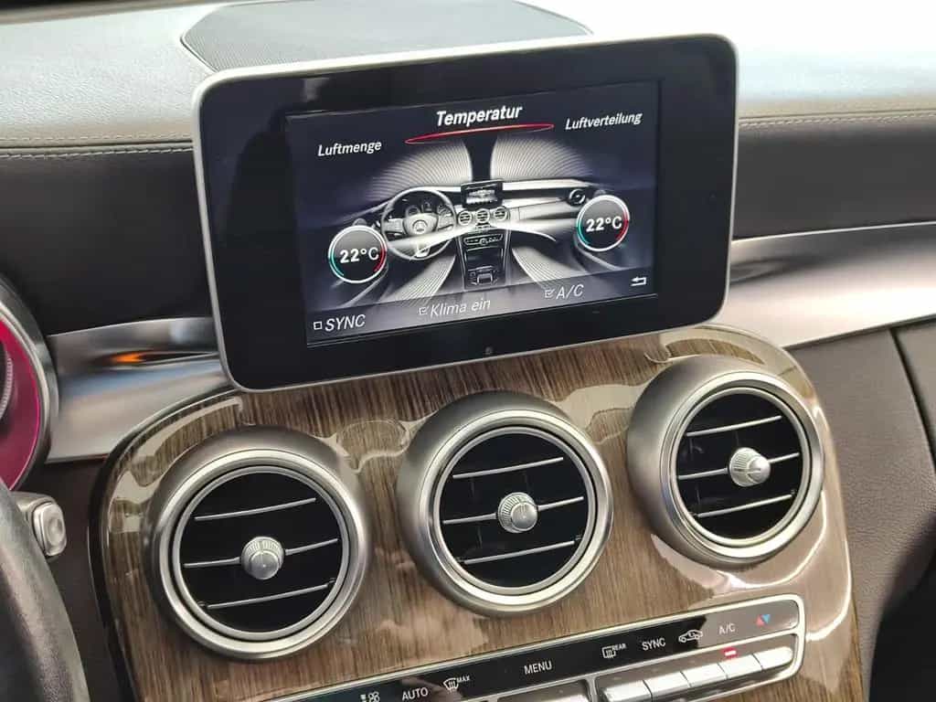 Mercedes-Benz C 250 AMG Line Limousine LED SHZ 03/2018-photo-26