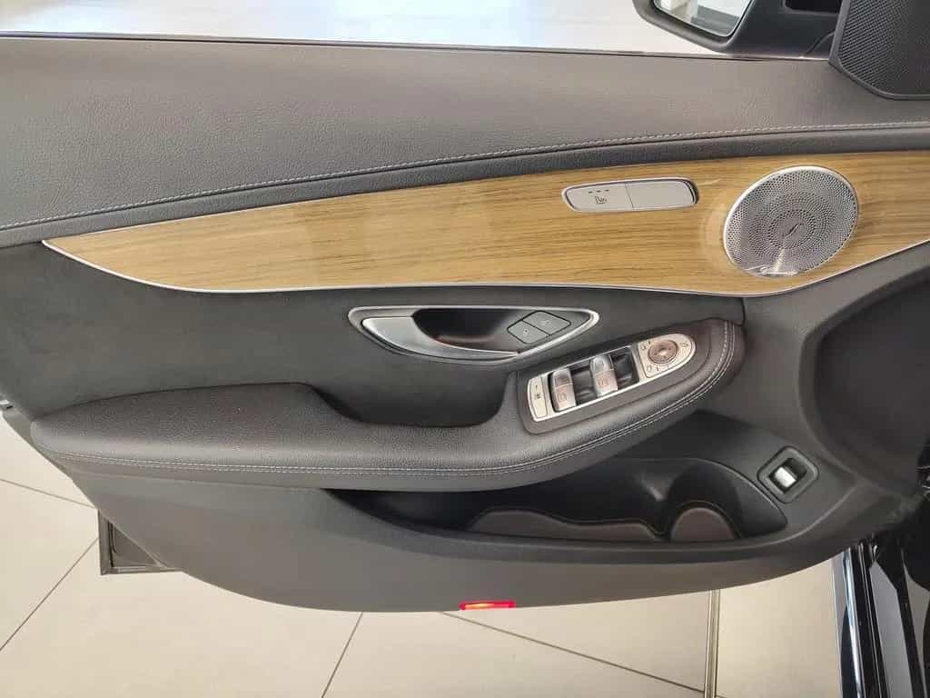 Mercedes-Benz C 250 AMG Line Limousine LED SHZ 03/2018-photo-34