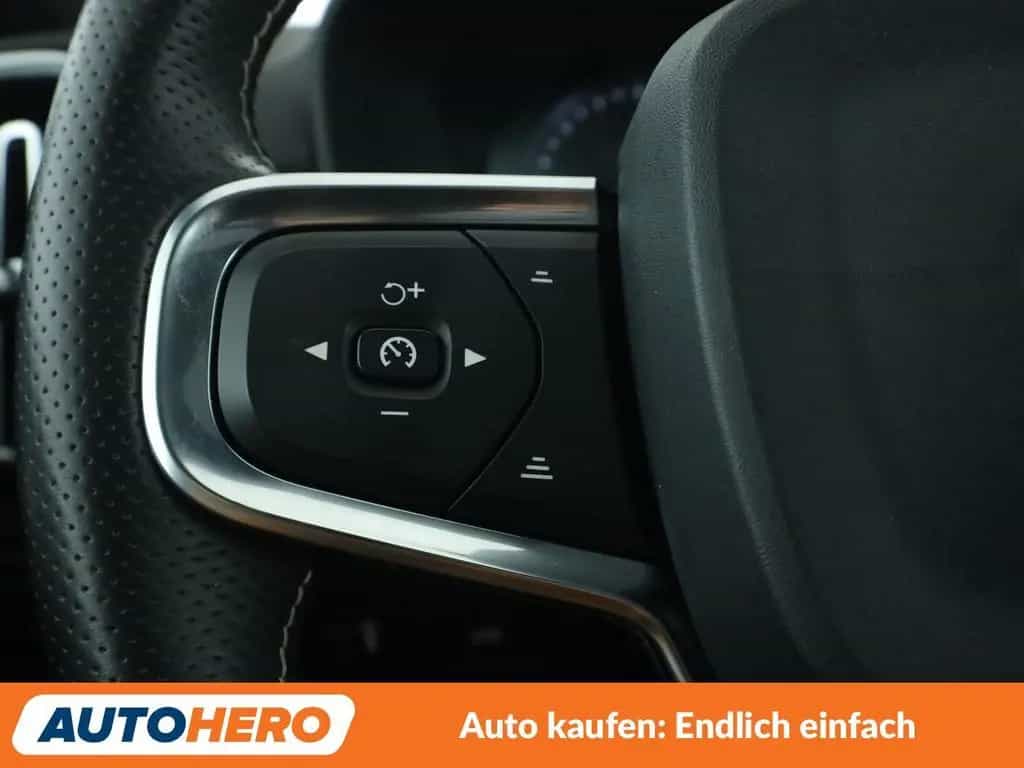 Volvo XC40 2.0 D4 R-Design AWD Aut.*NAVI*LED*ACC*CAM* 09/2018-photo-29
