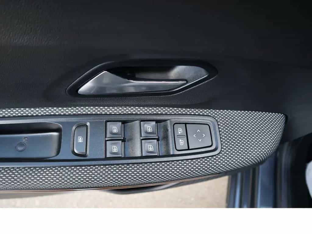 Dacia Sandero III Stepway Ultimate 1hd Navi Scheckheft 01/2023-photo-7