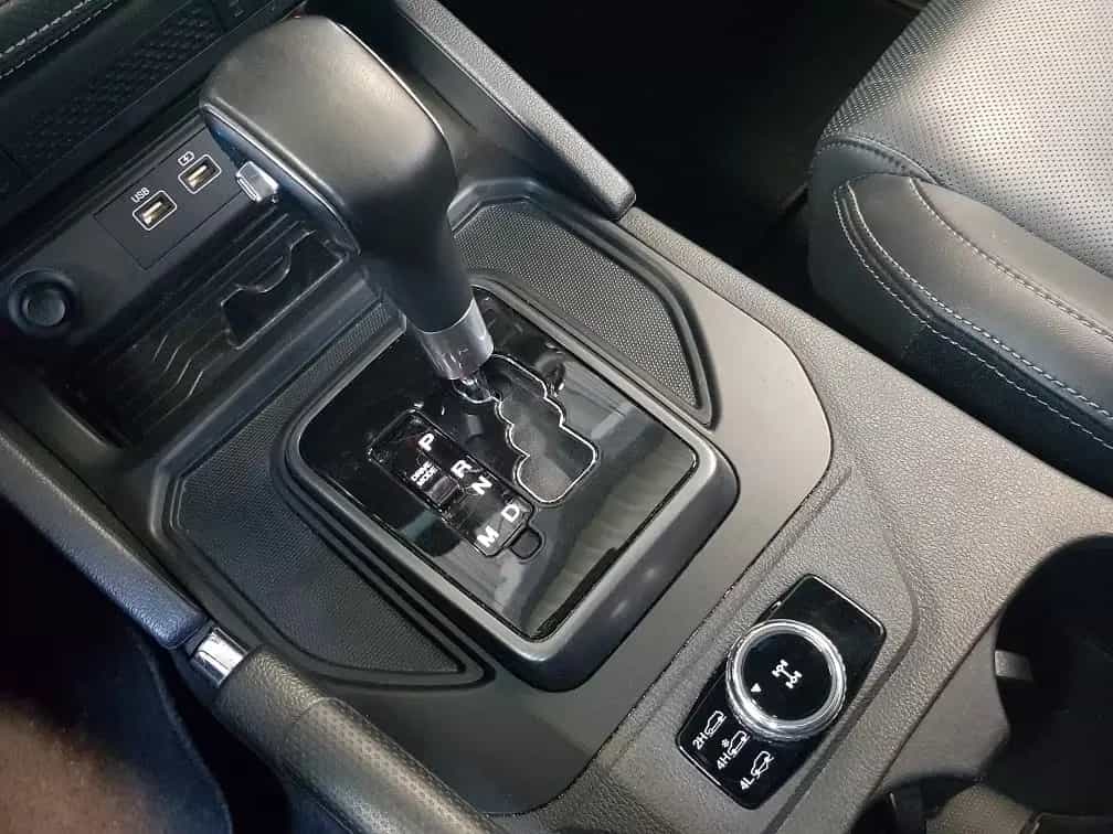 Ssangyong MUSSO 2.2 eXDI "Sapphire" AT 4WD Hardtop 01/2024-photo-15