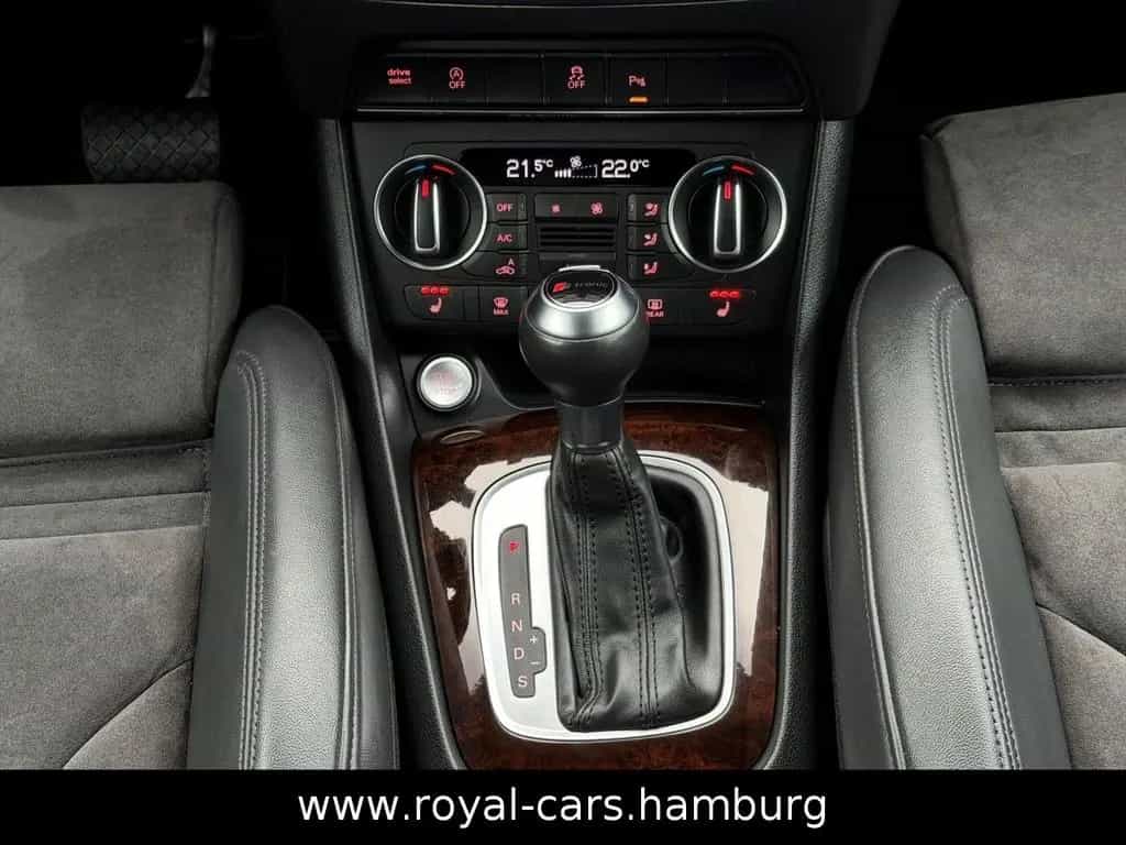 Audi Q3 sport quattro NAVI*KLIMA*PDC*SHZ*LEDER*XENON 07/2018-photo-12