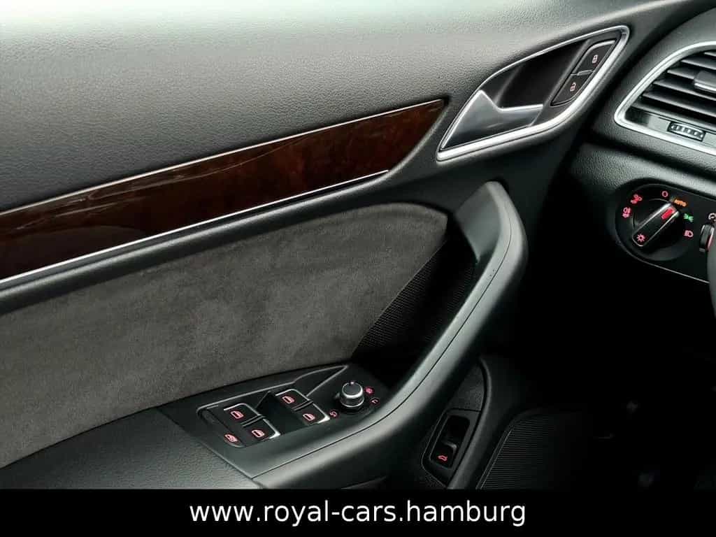 Audi Q3 sport quattro NAVI*KLIMA*PDC*SHZ*LEDER*XENON 07/2018-photo-34