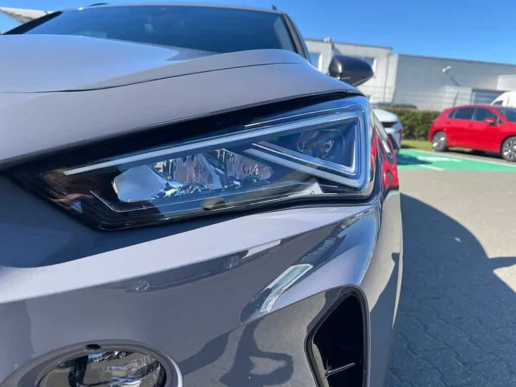 Cupra Formentor 1.5 TSI DSG +AHK +360° +PANO +DCC +LED 02/2022-photo-6