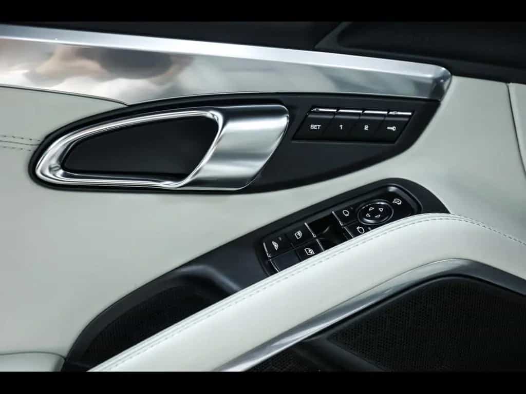 Porsche 911 991.1 CARRERA 4S CABRIOLET PDK°18W°ABGAS 02/2014-photo-15