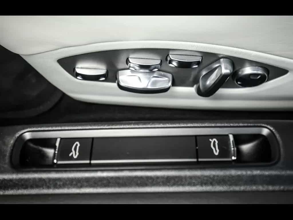 Porsche 911 991.1 CARRERA 4S CABRIOLET PDK°18W°ABGAS 02/2014-photo-17