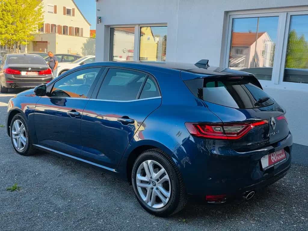 Renault Megane IV Lim. 5-trg. BOSE-Edition *LED 02/2020-photo-2
