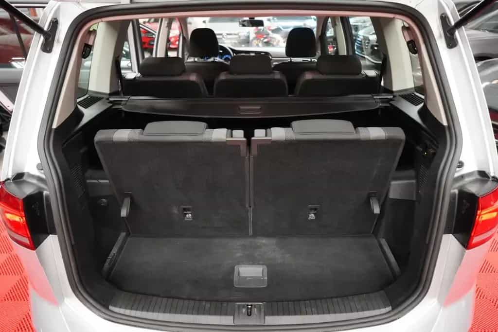 Volkswagen Touran 1.2 TSI 2.Hand*Unfallfrei*7Sitzer*Navi* 05/2017-photo-29