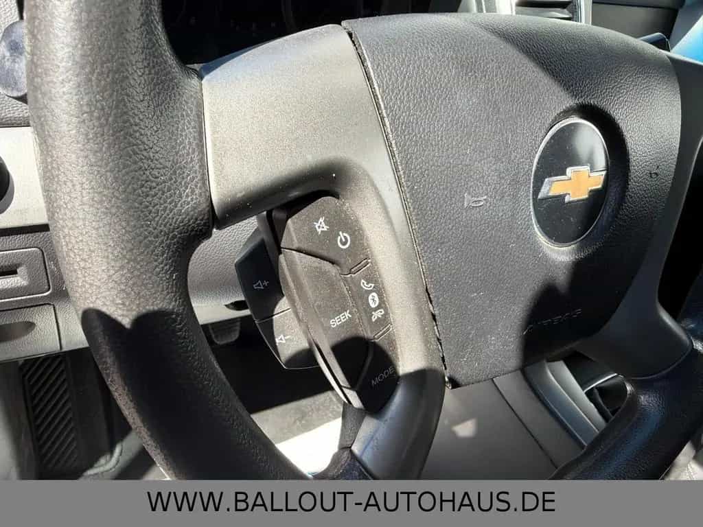 Chevrolet Captiva 2.4 LS 2WD*1.HAND*KLIMA*AHK*TÜV/AU NEU* 10/2011-photo-11