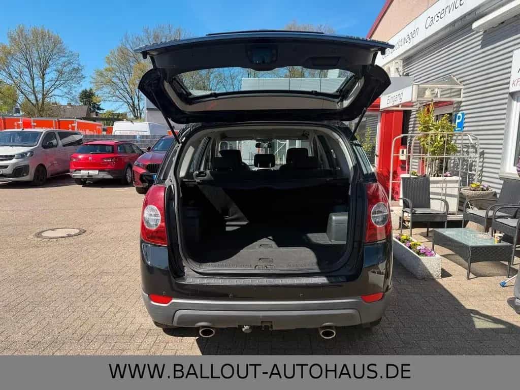 Chevrolet Captiva 2.4 LS 2WD*1.HAND*KLIMA*AHK*TÜV/AU NEU* 10/2011-photo-15