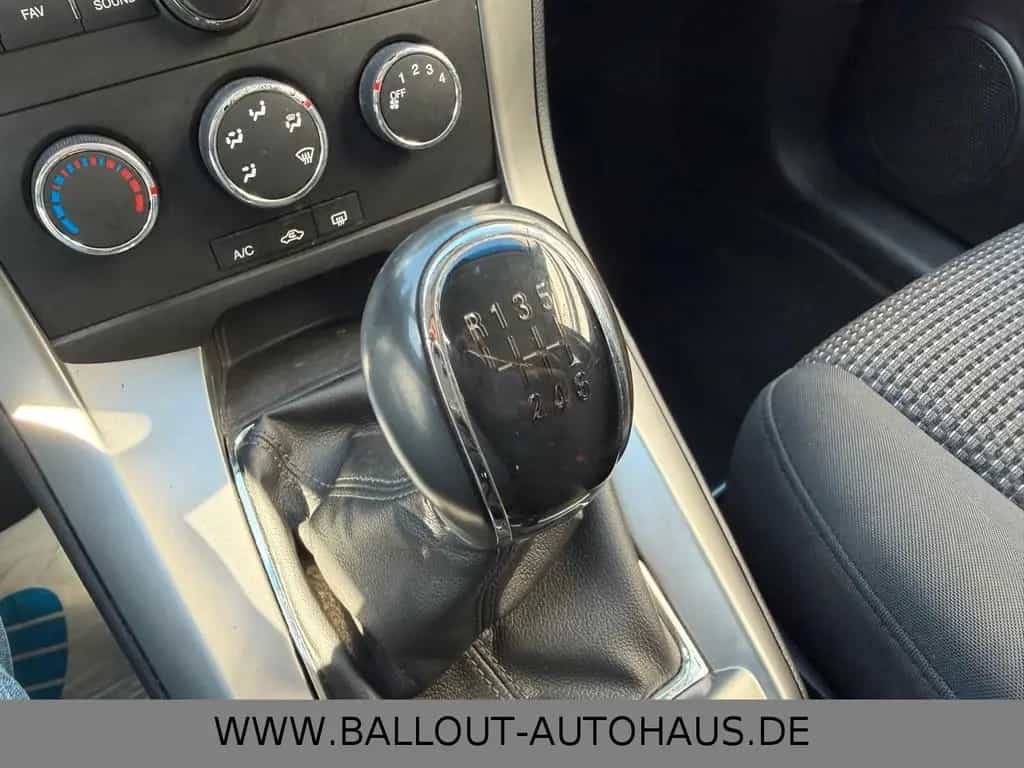 Chevrolet Captiva 2.4 LS 2WD*1.HAND*KLIMA*AHK*TÜV/AU NEU* 10/2011-photo-27