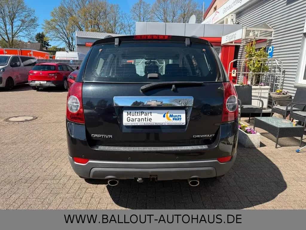 Chevrolet Captiva 2.4 LS 2WD*1.HAND*KLIMA*AHK*TÜV/AU NEU* 10/2011-photo-5
