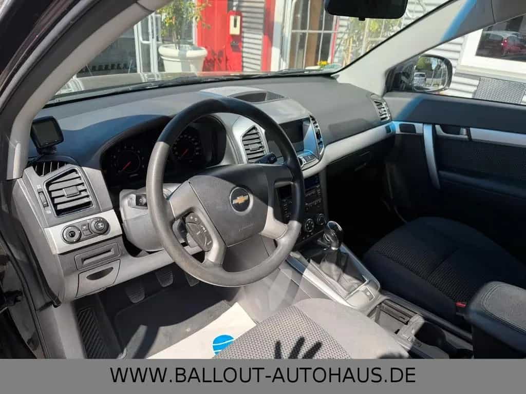 Chevrolet Captiva 2.4 LS 2WD*1.HAND*KLIMA*AHK*TÜV/AU NEU* 10/2011-photo-7