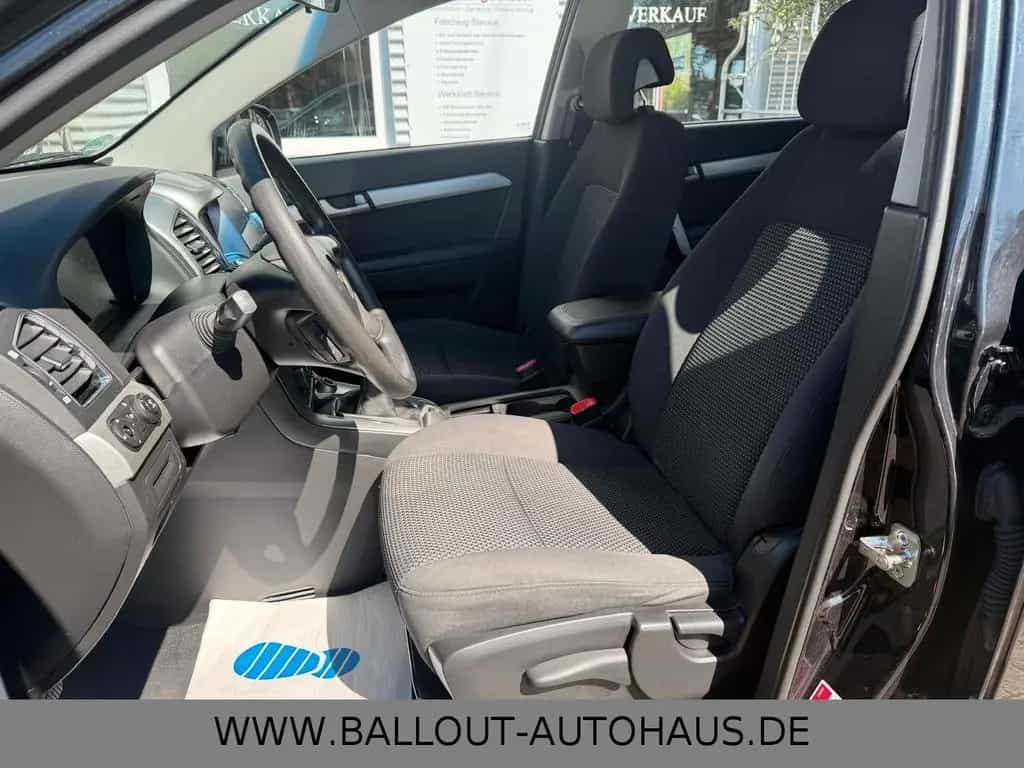Chevrolet Captiva 2.4 LS 2WD*1.HAND*KLIMA*AHK*TÜV/AU NEU* 10/2011-photo-8
