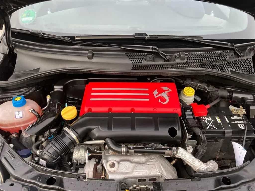 Abarth 595 Competizione 1.4 T Sabelt rote Gurte Navi Kl 11/2020-photo-16