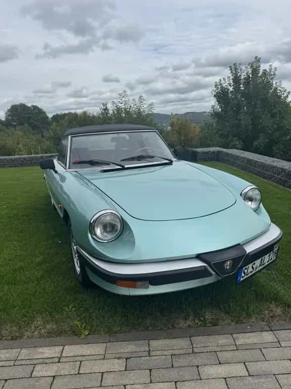 Alfa Romeo Spider 05/1984-photo-1