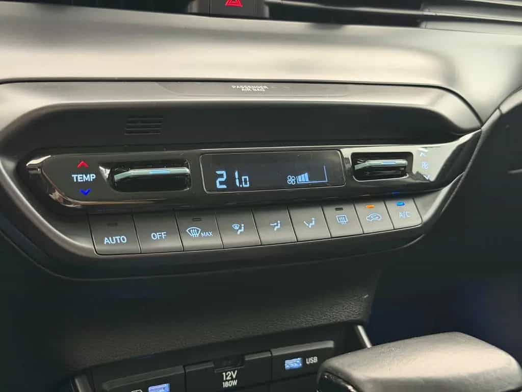 Hyundai BAYON 1.0 T-GDI Mild-Hybrid*INTRO*LED-R.KAM-LHZ 06/2021-photo-38
