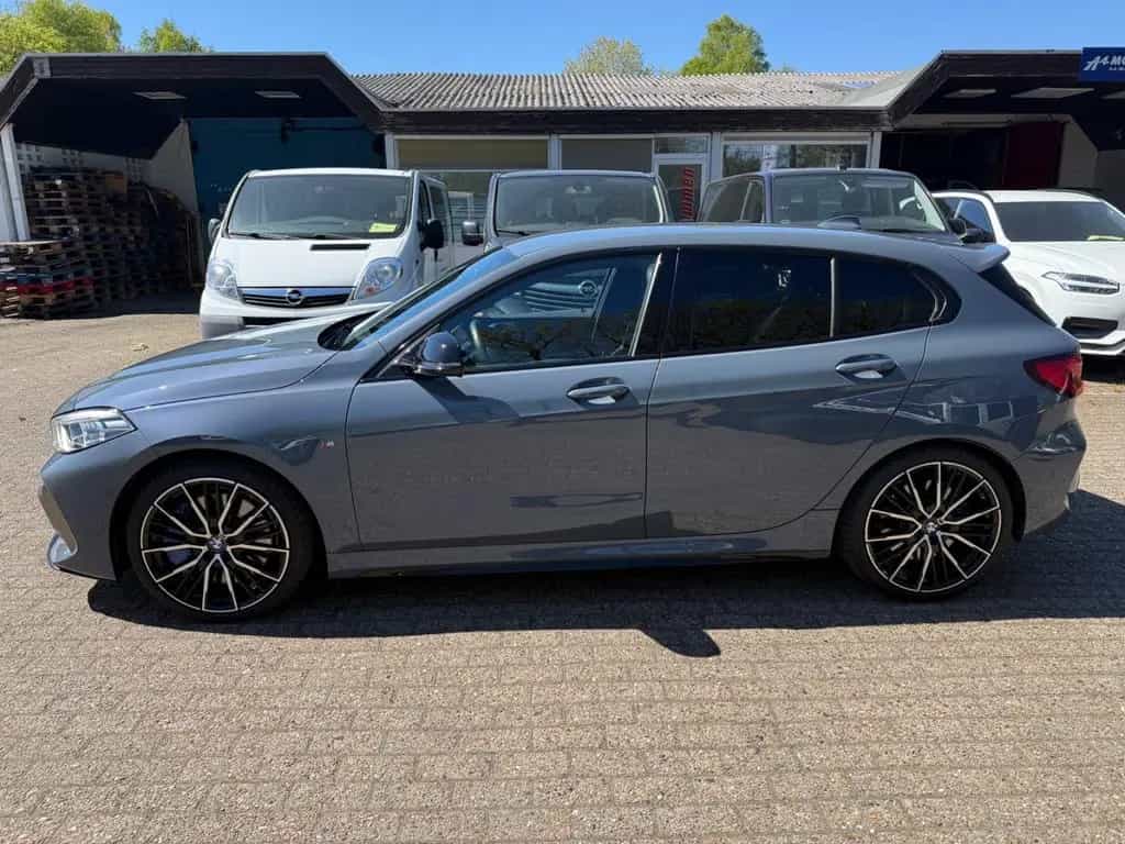 BMW M135 i xDrive Navi LED Memory Head-Up Kamera 12/2020-photo-1