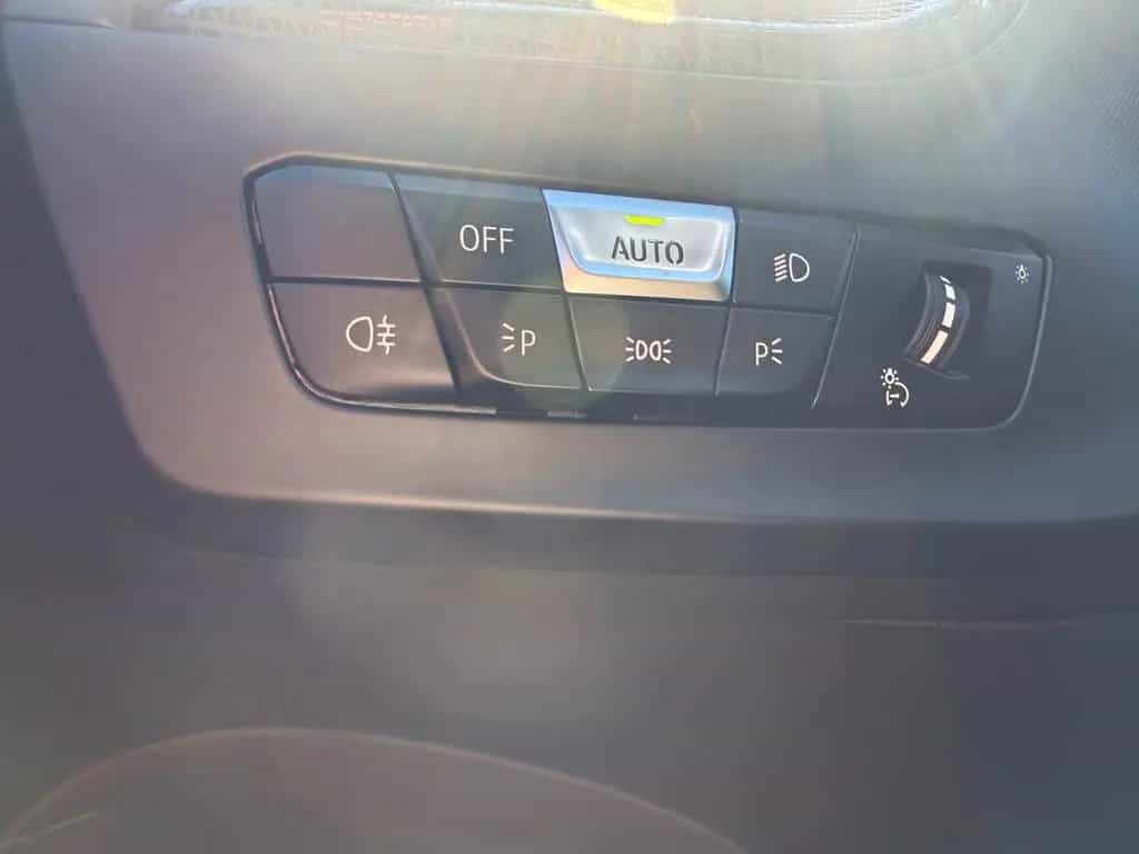 BMW M135 i xDrive Navi LED Memory Head-Up Kamera 12/2020-photo-30