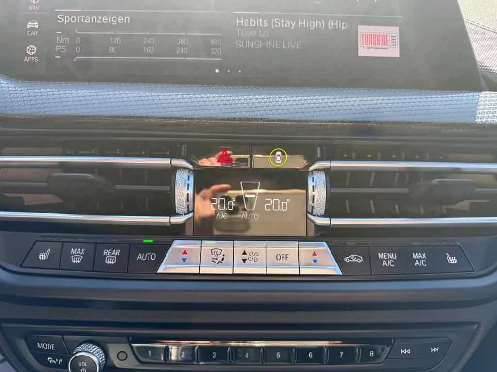 BMW M135 i xDrive Navi LED Memory Head-Up Kamera 12/2020-photo-32