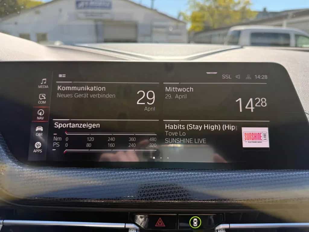 BMW M135 i xDrive Navi LED Memory Head-Up Kamera 12/2020-photo-33