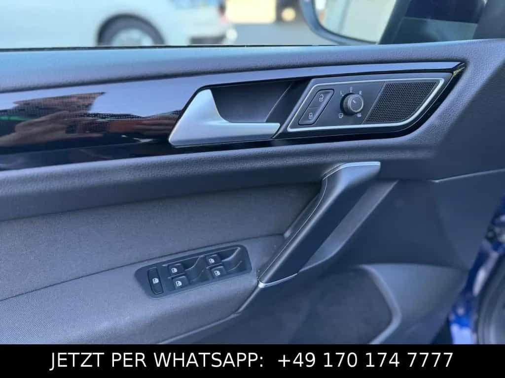 Volkswagen Golf Sportsvan VII Sound*PANORAMA*CARPLAY*TOTWIN 12/2017-photo-13