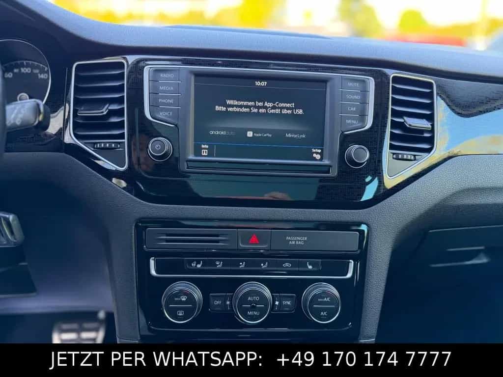 Volkswagen Golf Sportsvan VII Sound*PANORAMA*CARPLAY*TOTWIN 12/2017-photo-17