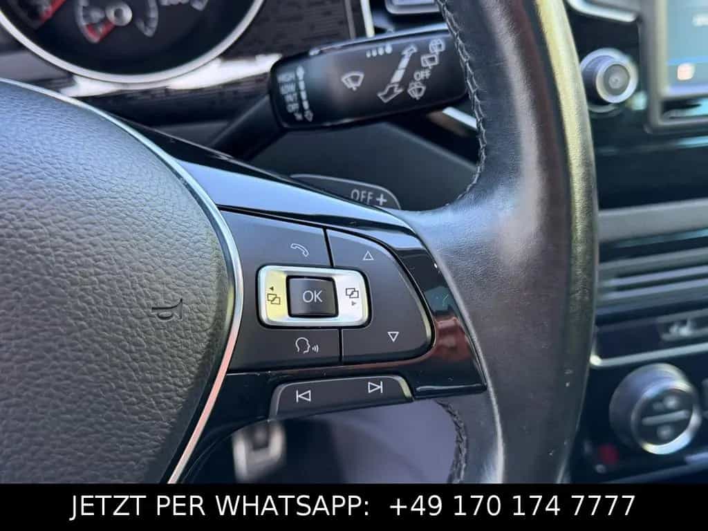 Volkswagen Golf Sportsvan VII Sound*PANORAMA*CARPLAY*TOTWIN 12/2017-photo-19