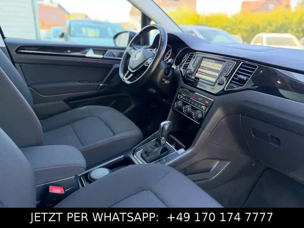 Volkswagen Golf Sportsvan VII Sound*PANORAMA*CARPLAY*TOTWIN 12/2017-photo-21