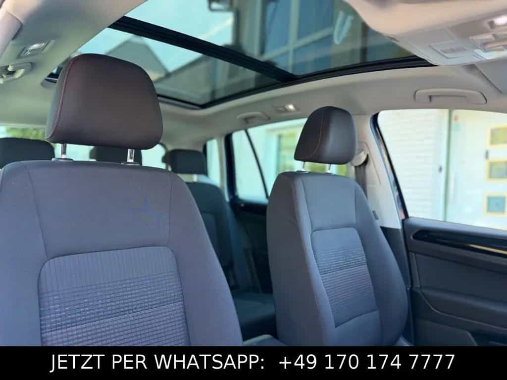 Volkswagen Golf Sportsvan VII Sound*PANORAMA*CARPLAY*TOTWIN 12/2017-photo-25