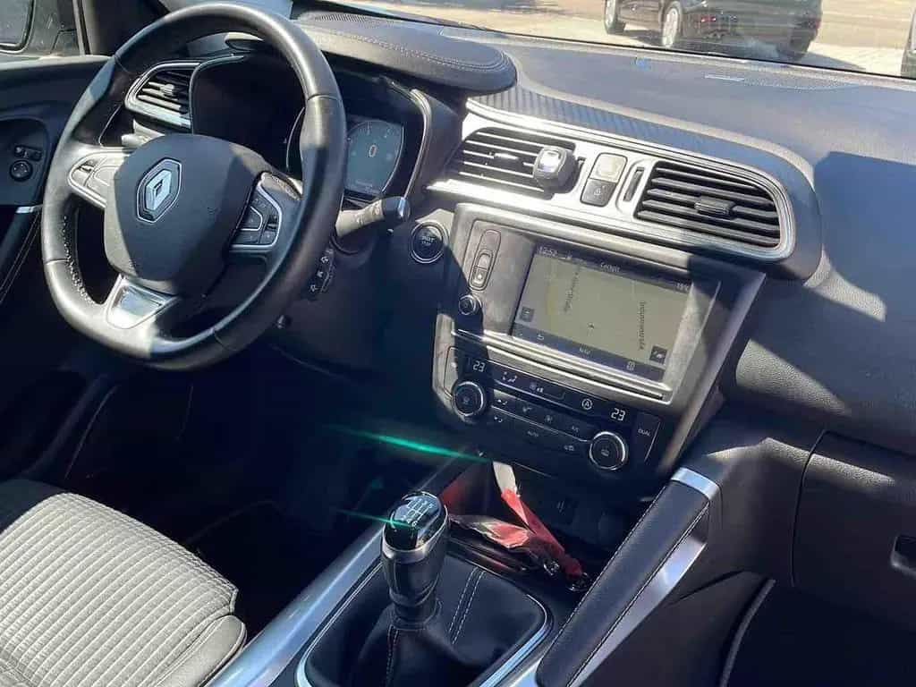 Renault Kadjar 1.6 TCE Energy Bose Edition 06/2017-photo-17