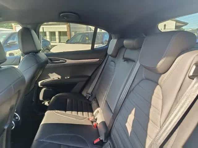 Alfa Romeo Stelvio Veloce Q4 #AHK #HARMAN 11/2025-photo-11