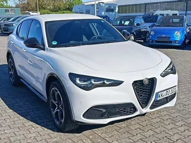 Alfa Romeo Stelvio Veloce Q4 #AHK #HARMAN 11/2025-photo-6