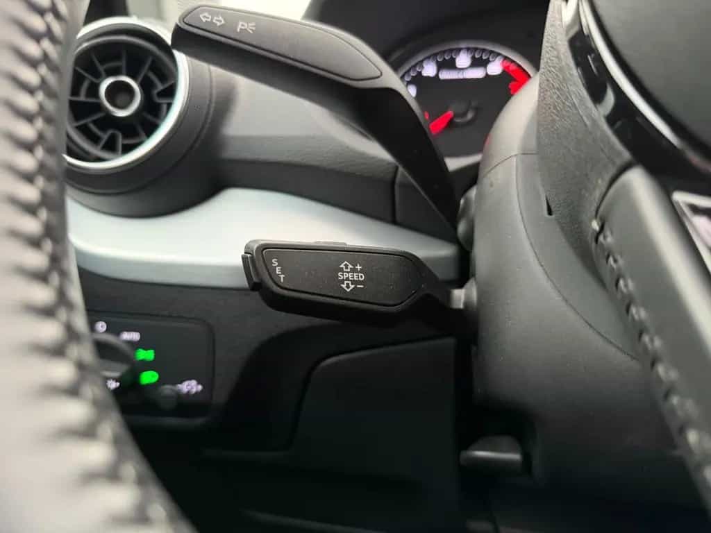Audi Q2 35 TFSI*SPORT*LED-AHK-TEMPO-SHZ-PDC-DSP-MMI 01/2020-photo-32