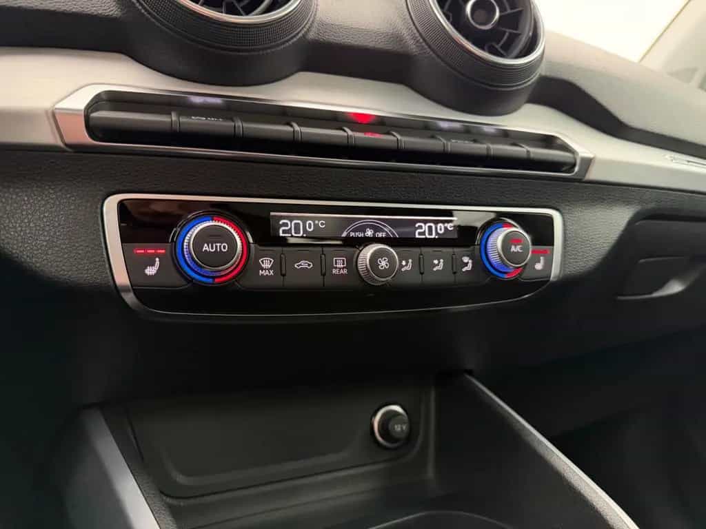 Audi Q2 35 TFSI*SPORT*LED-AHK-TEMPO-SHZ-PDC-DSP-MMI 01/2020-photo-39