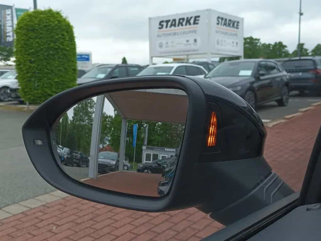 Volkswagen Golf 2.0 TSI DSG GTI  HeadUp Panodach AHK Standh 12/2020-photo-16