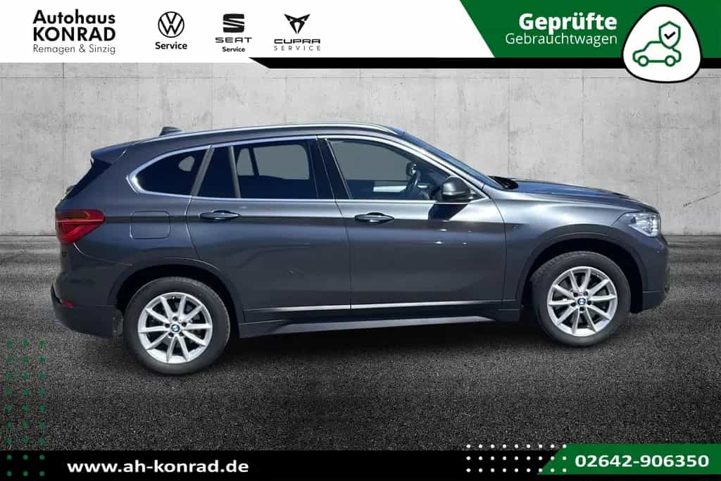 BMW X1 xDrive 20 i Advantage 06/2019-photo-3