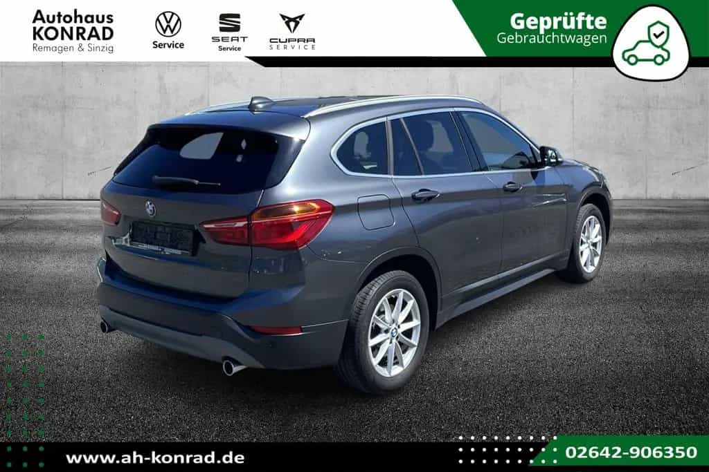 BMW X1 xDrive 20 i Advantage 06/2019-photo-4