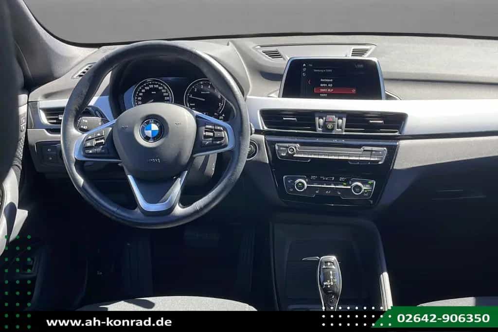 BMW X1 xDrive 20 i Advantage 06/2019-photo-7
