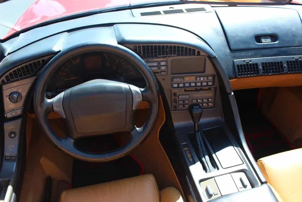 Corvette C4 Cabrio mit braunem Leder / H-Kennzeichen 06/1990-photo-11