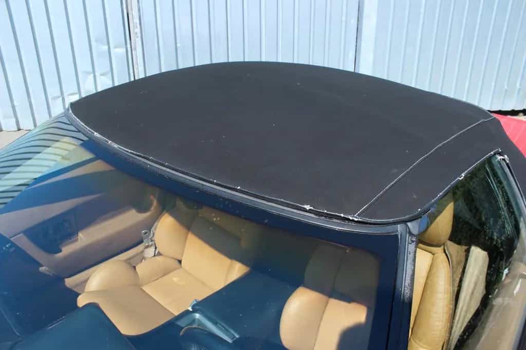 Corvette C4 Cabrio mit braunem Leder / H-Kennzeichen 06/1990-photo-9