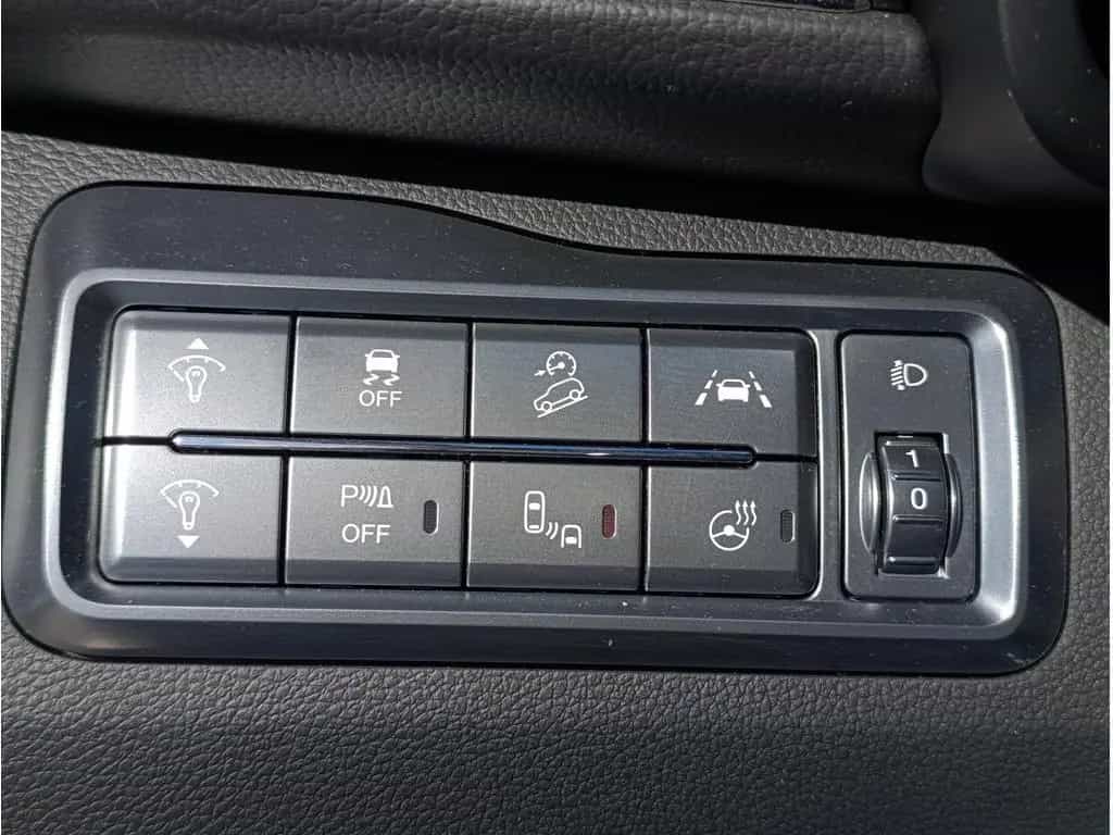 Ssangyong Tivoli Sapphire 1.5 AT6 Kamera Sitz-/Lenkradheiz 09/2023-photo-16