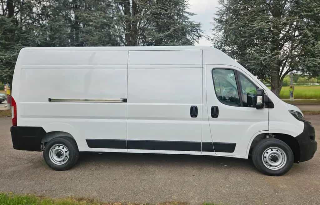 Fiat Ducato 35 2.2 Mjt 140CV PLM-TA LH2 serie 9 05/2023-photo-2