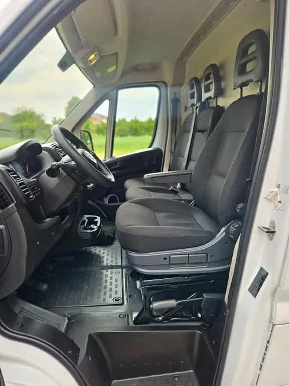 Fiat Ducato 35 2.2 Mjt 140CV PLM-TA LH2 serie 9 05/2023-photo-8